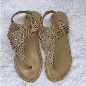 Bamboo bedazzled,elastic back, tan sandals Sz. 10